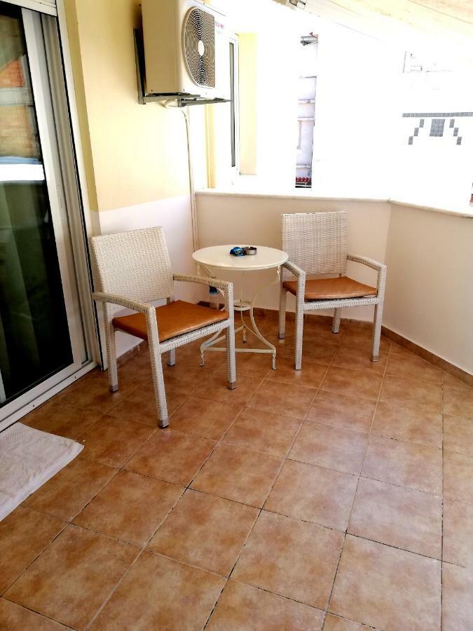 Kalamata Downtown Apartment Exterior photo